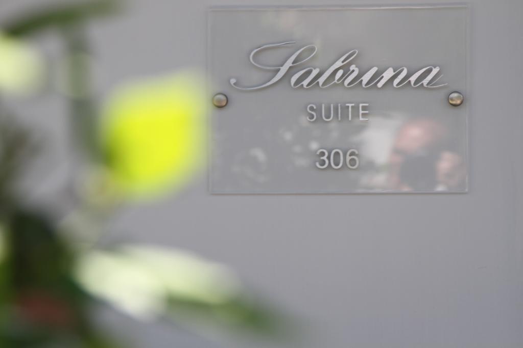Hotel Barbarella Giugliano In Campania Zimmer foto